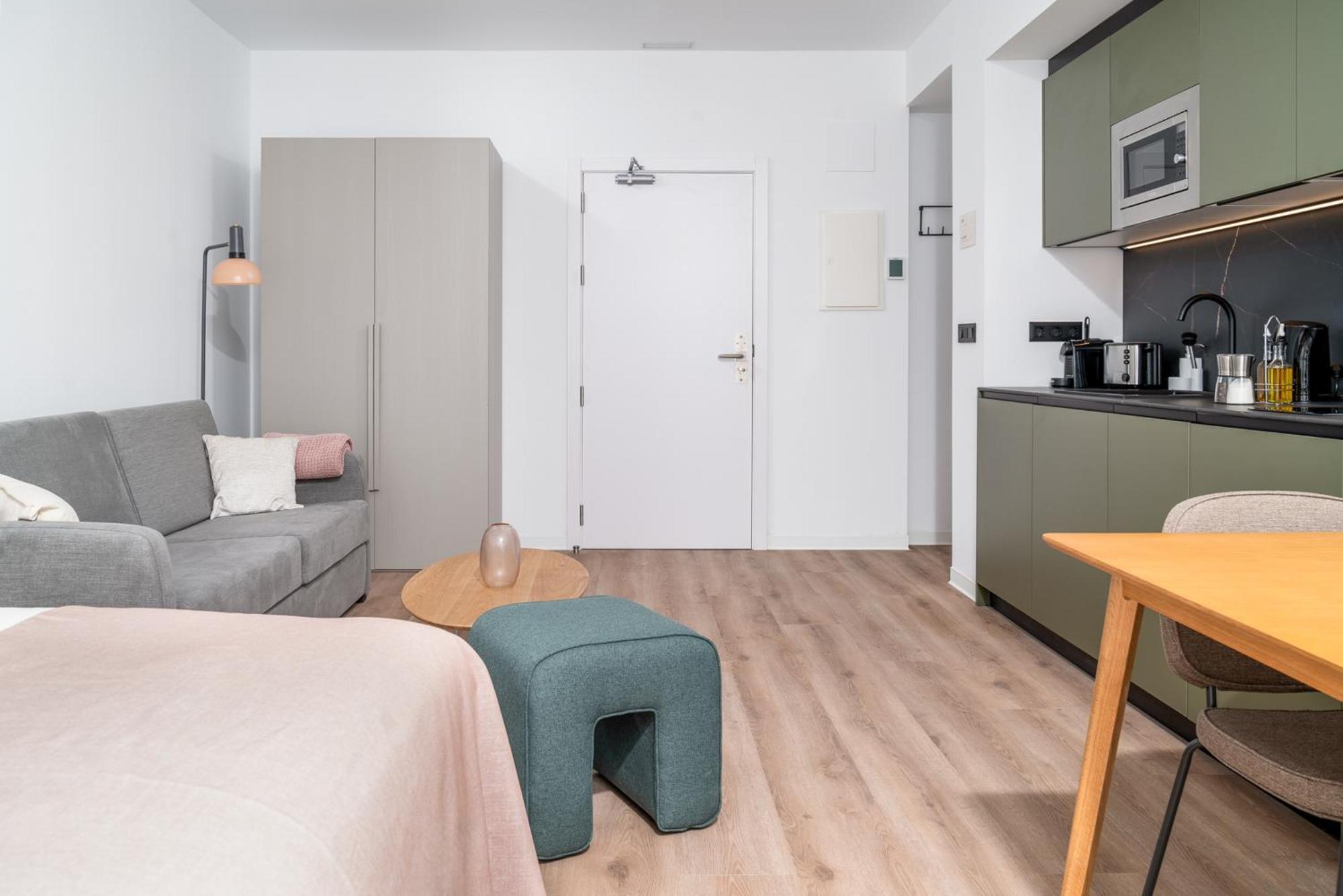 Limehome Valencia Carrer D'Antonio Ferrandis Exterior photo
